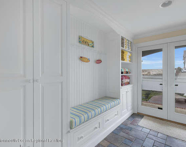 1081 Barnegat Lane - Photo Thumbnail 25