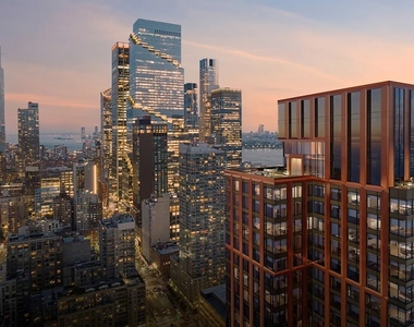 Tenth Avenue - Photo Thumbnail 6