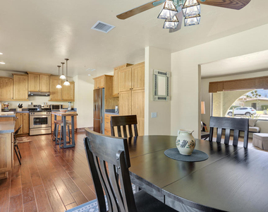 1020 N Cerritos Drive - Photo Thumbnail 16