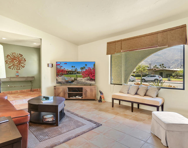 1020 N Cerritos Drive - Photo Thumbnail 8
