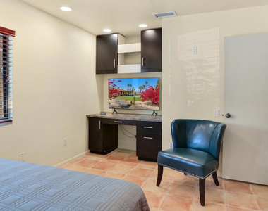 1020 N Cerritos Drive - Photo Thumbnail 26