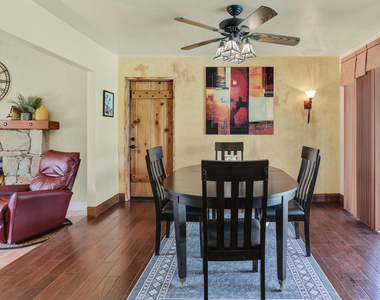 1020 N Cerritos Drive - Photo Thumbnail 14