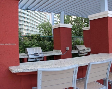 1155 Brickell Bay Dr - Photo Thumbnail 48