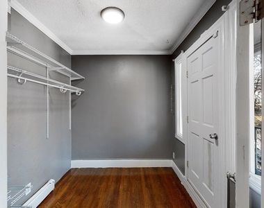470 Warren St - Photo Thumbnail 9