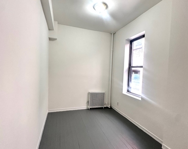 348 East 62nd Street - Photo Thumbnail 2