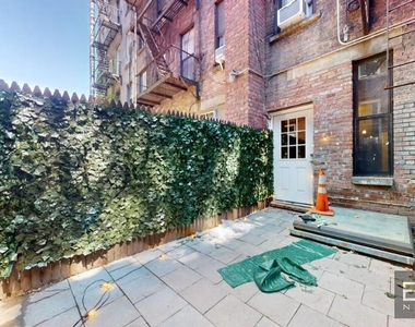 Leroy Street - Photo Thumbnail 9