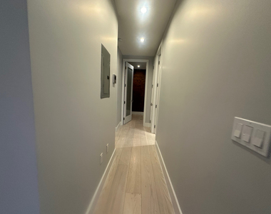 195 Stanton Street - Photo Thumbnail 7