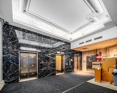 135 William Street - Photo Thumbnail 10