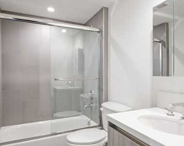 11821 Texas Avenue - Photo Thumbnail 9
