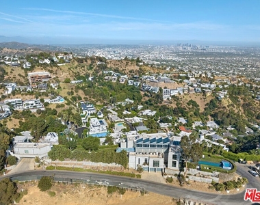 2260 Sunset Plaza Drive - Photo Thumbnail 28