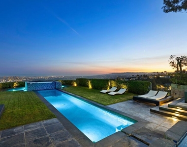 2260 Sunset Plaza Drive - Photo Thumbnail 33