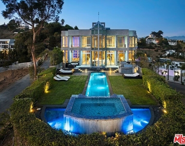 2260 Sunset Plaza Drive - Photo Thumbnail 34