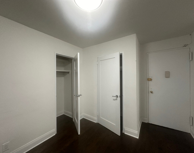 405 East 56th Street - Photo Thumbnail 2