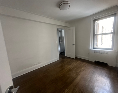 137 East 38th Street - Photo Thumbnail 13
