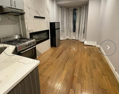 952 Bergen Street - Photo Thumbnail 1
