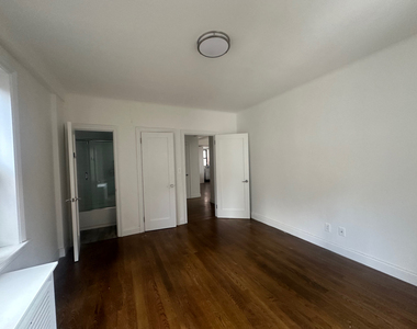 178 East 70th Street - Photo Thumbnail 11