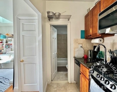 139 Joralemon Street - Photo Thumbnail 5