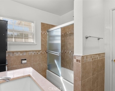 19349 Friar Street - Photo Thumbnail 13
