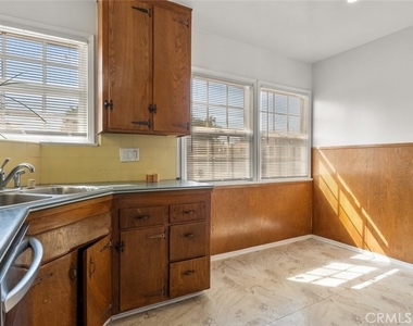 19349 Friar Street - Photo Thumbnail 23