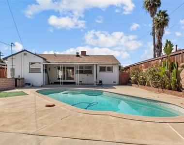 19349 Friar Street - Photo Thumbnail 27