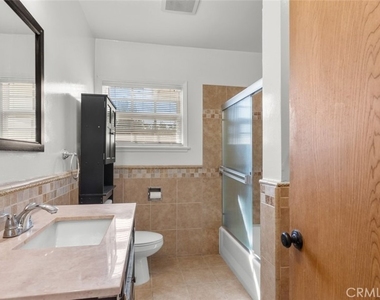 19349 Friar Street - Photo Thumbnail 12