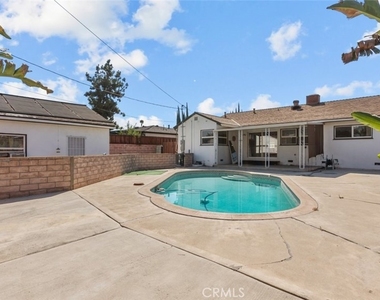 19349 Friar Street - Photo Thumbnail 26