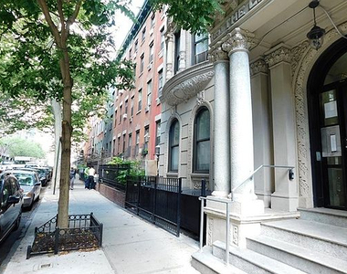 12th & 3rd Ave - Photo Thumbnail 8