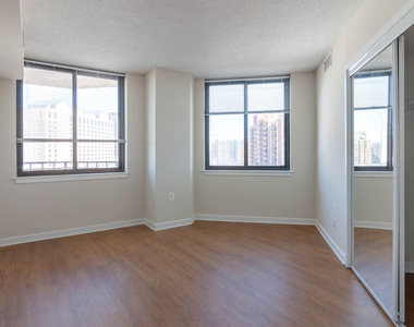 1401 S. Joyce Street - Photo Thumbnail 46