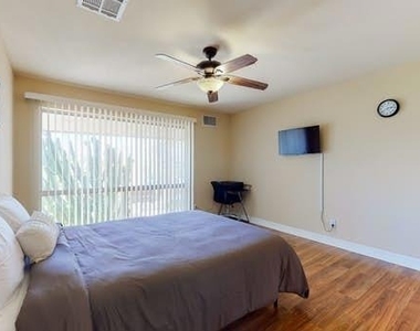77845 California Drive - Photo Thumbnail 18
