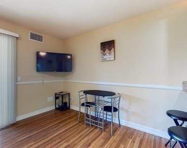 77845 California Drive - Photo Thumbnail 10
