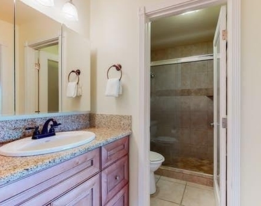 77845 California Drive - Photo Thumbnail 5