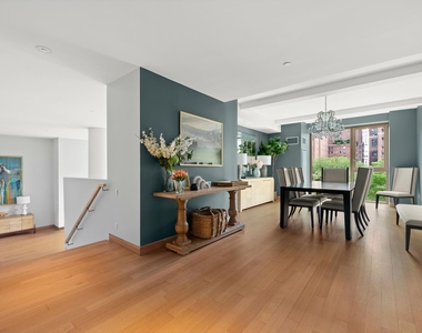 50 Gramercy Park N - Photo Thumbnail 2