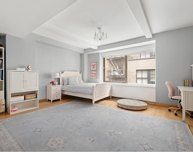 50 Gramercy Park N - Photo Thumbnail 7