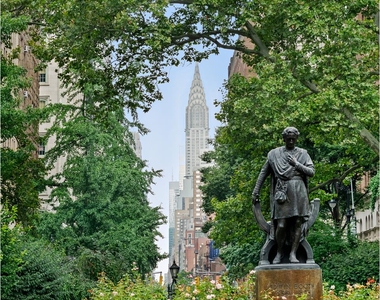 50 Gramercy Park N - Photo Thumbnail 9