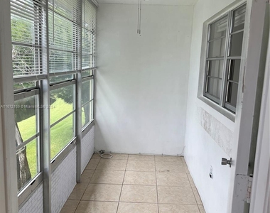 2825 Ne 201st Ter - Photo Thumbnail 14