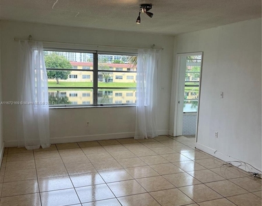 2825 Ne 201st Ter - Photo Thumbnail 8