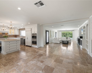 72408 Desert Drive - Photo Thumbnail 8