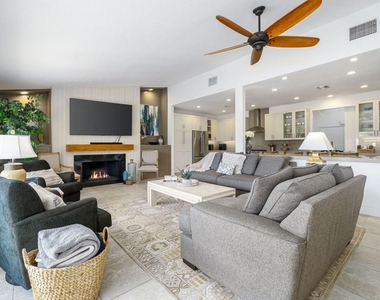 75593 Desert Horizons Drive - Photo Thumbnail 11