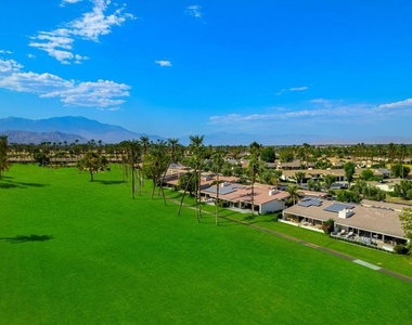 75593 Desert Horizons Drive - Photo Thumbnail 4