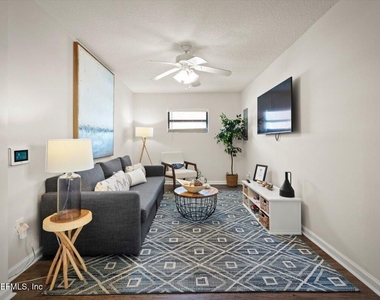 1205 2nd Street S - Photo Thumbnail 3