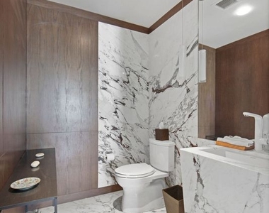 35 West 15th Street - Photo Thumbnail 11