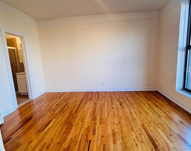 427 Ft Washington Avenue - Photo Thumbnail 19