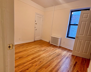 427 Ft Washington Avenue - Photo Thumbnail 11