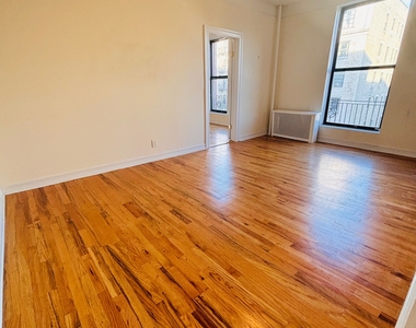 427 Ft Washington Avenue - Photo Thumbnail 1