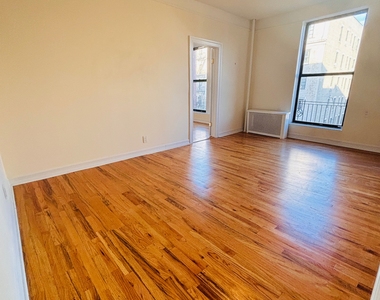 427 Ft Washington Avenue - Photo Thumbnail 16