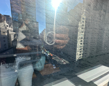 157 East 57th Street - Photo Thumbnail 18