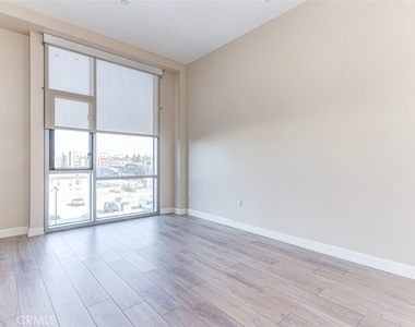 3223 W 6th Street - Photo Thumbnail 1