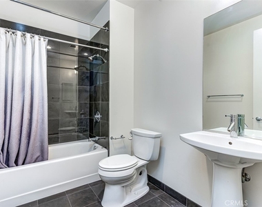 3223 W 6th Street - Photo Thumbnail 12