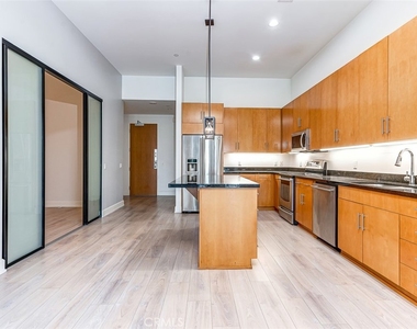 3223 W 6th Street - Photo Thumbnail 4