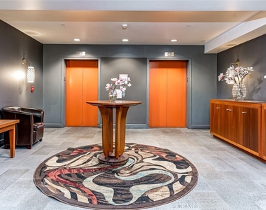 3223 W 6th Street - Photo Thumbnail 14